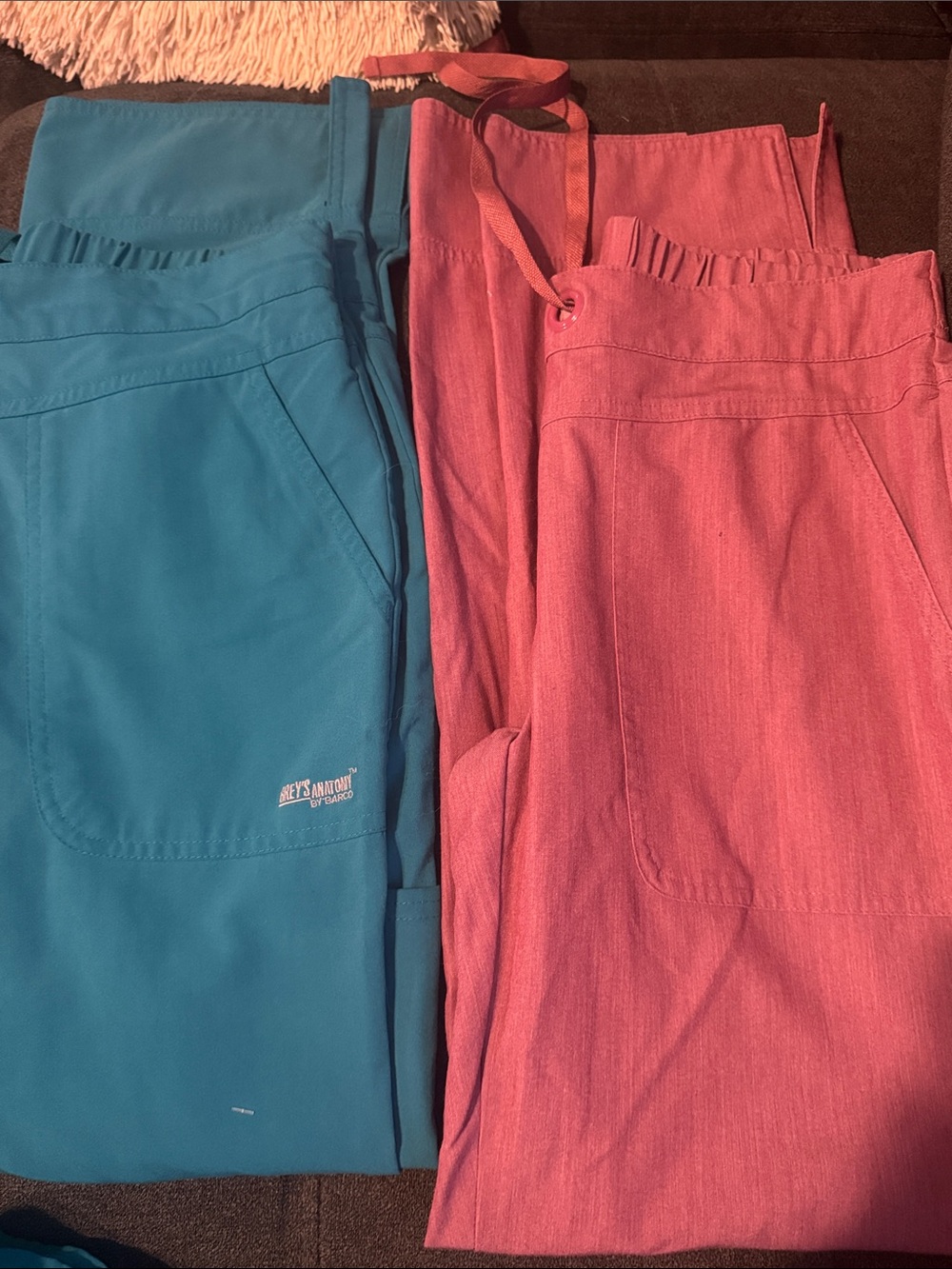 Greys Anatomy Barco Uniform scrubs XS, Teal and Pink